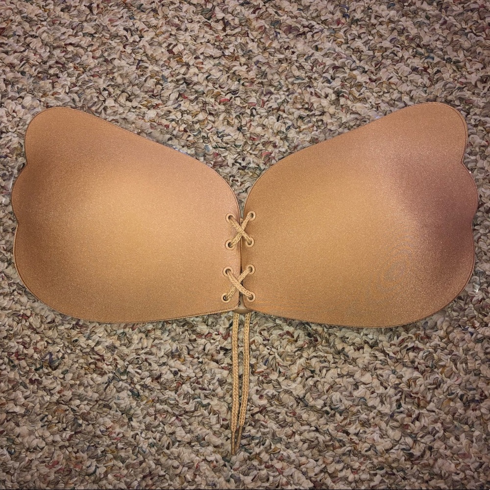 💸Final Sale💸NWOT. Invisible bra